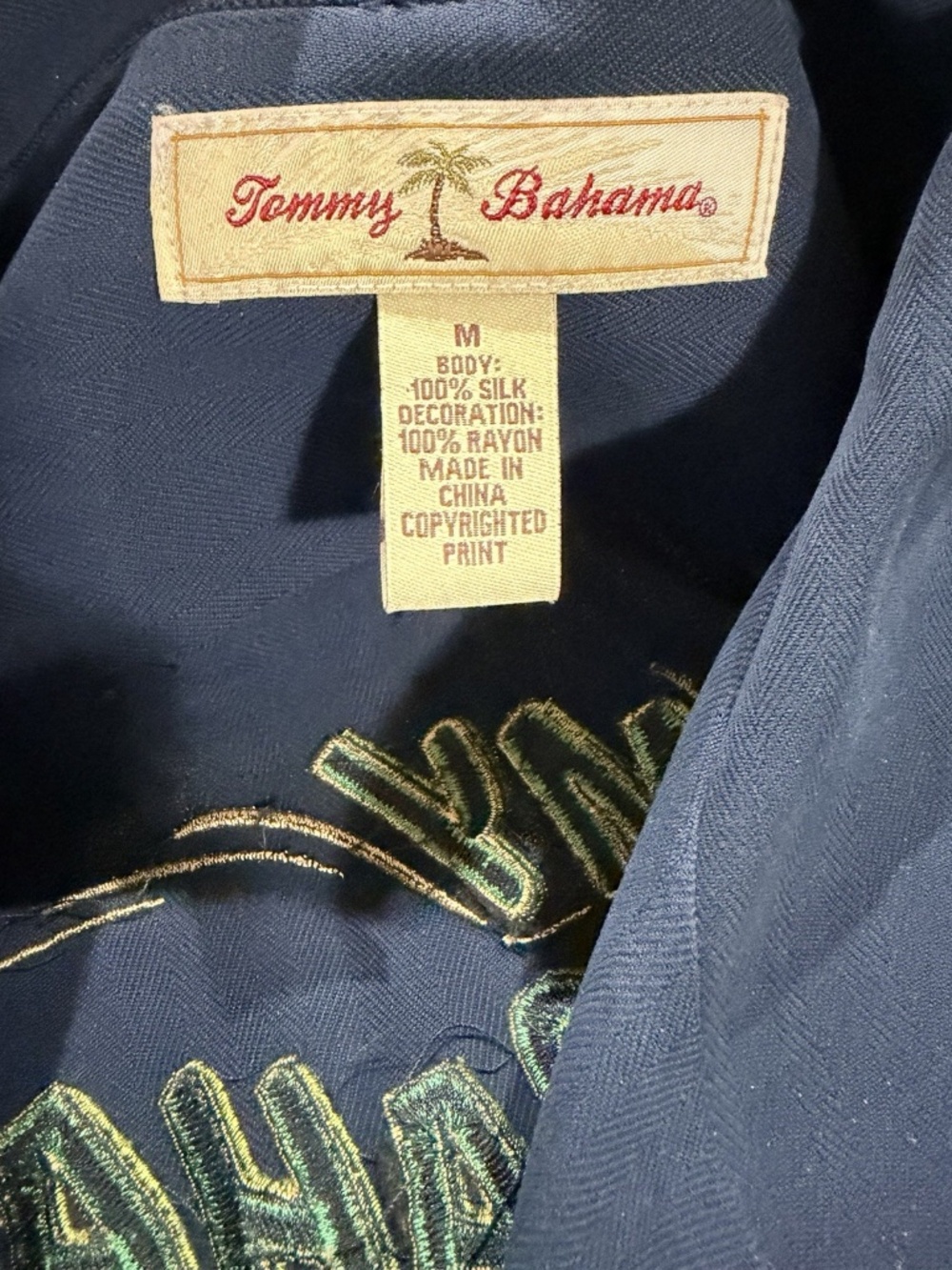 Tommy Bahama Paradise Grand Prix Camp Shirt Mens Size M Navy Silk Shirt - Picture 4 of 4
